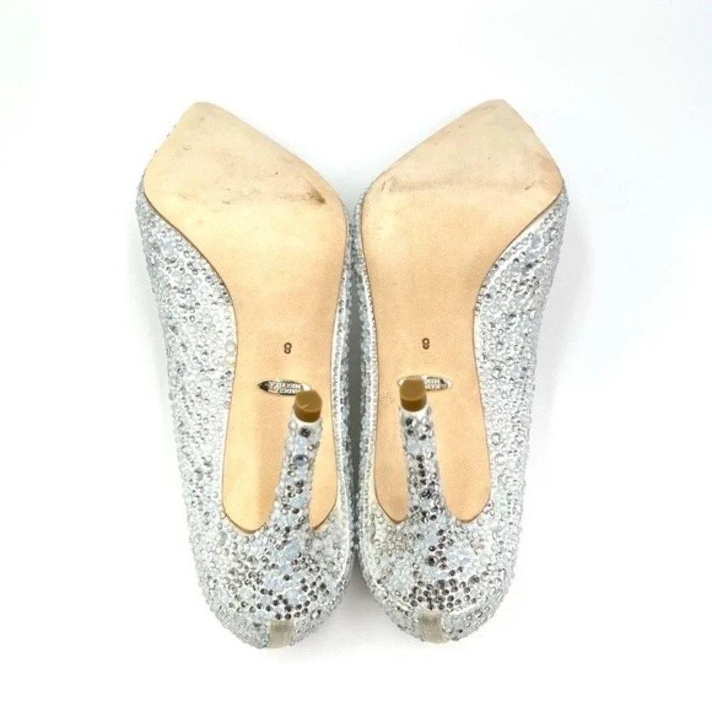 Badgley Mischka Size 8 Bethany Jeweled Stiletto White Satin‎ Pumps Heels Shoes